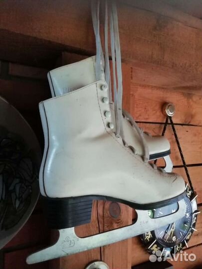 Фигурные коньки pirouette