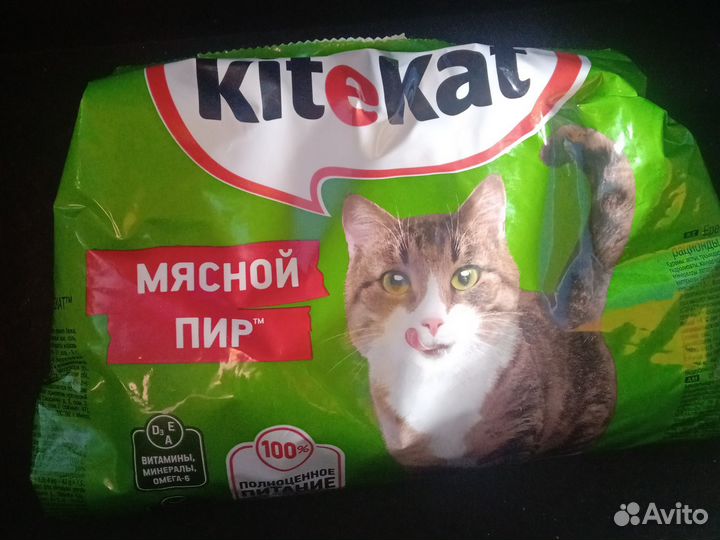 Кошачий корм