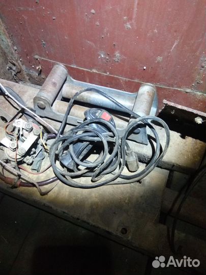 Запчасти на mitsubishi pajero2