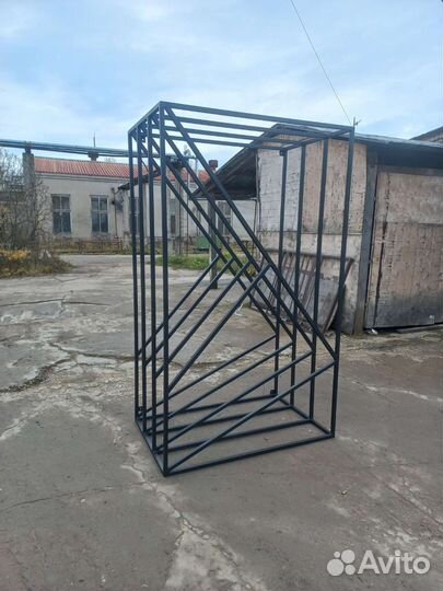 Дровник уличный