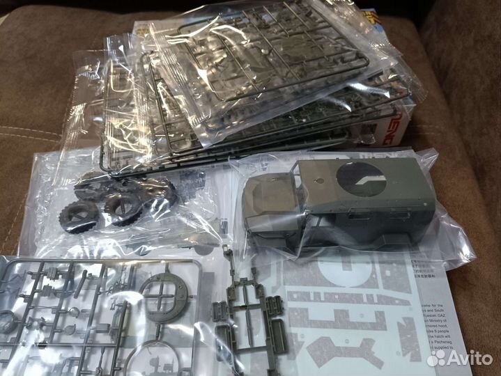 Сборная модель бронеавтомобиля Тигр-М