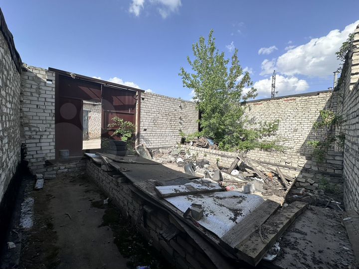 Гараж, > 30 м²