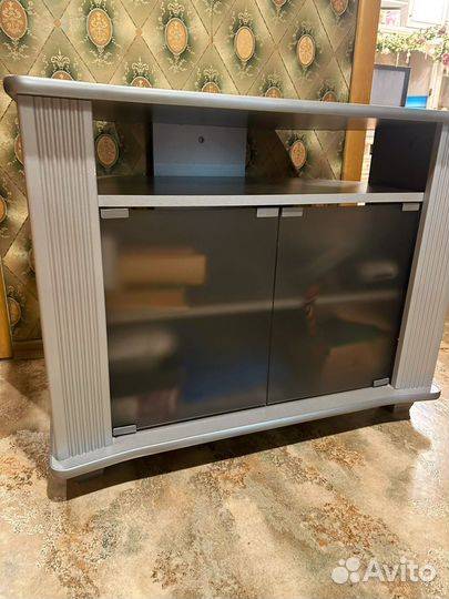 Тумба под телевизор