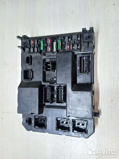 Блок предохранителей Peugeot 307