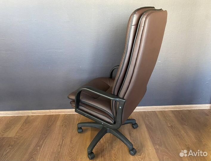 Компьютерное кресло от производителя