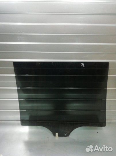 Стекло двери заднее правое Suzuki Grand Escudo