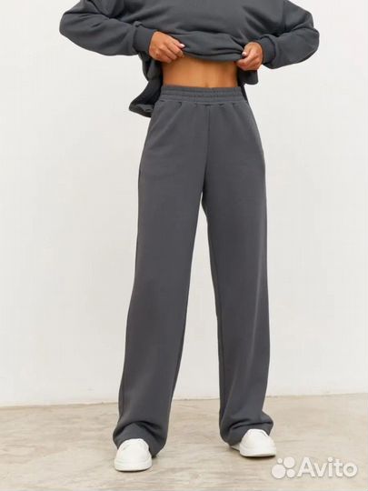 Швейный цех. Костюмы спортивные, футболки, худи