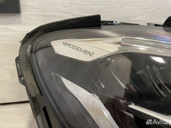 Фара правая Mercedes W213 rest