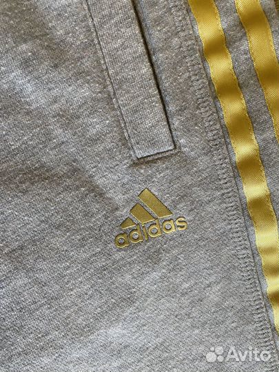 Спортивные штаны adidas