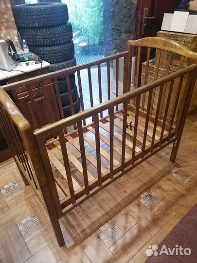 Детская кроватка