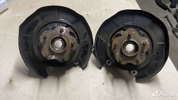 Ступица кулак задний Infiniti G35 G37 V36