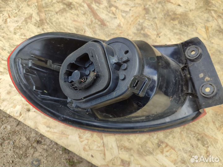Правый фонарь Vw Tiguan 1