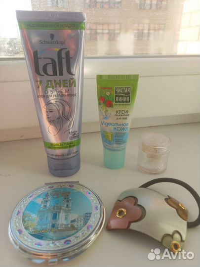 Коробка косметики пакетом