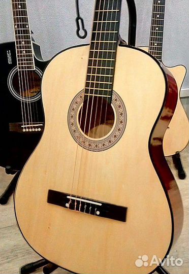 Гитара новая классическая