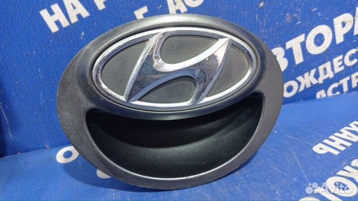 Ручка открывания багажника Hyundai Solaris 1