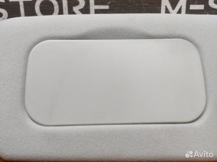 Козырек солнцезащитный правый Mercedes-Benz