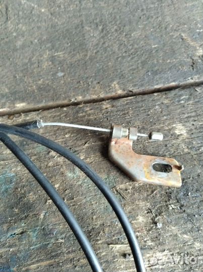 Трос крышки багажника Ниссан Примера П12