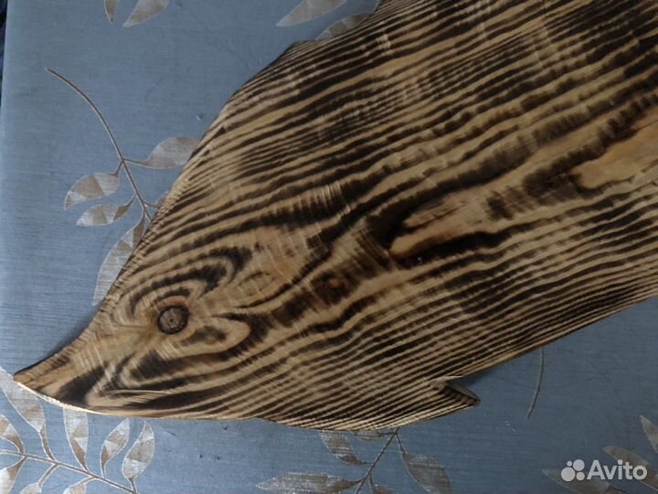 Доска деревянная Стерлядь для подачи