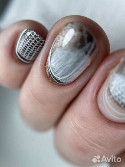 Модель на маникюр