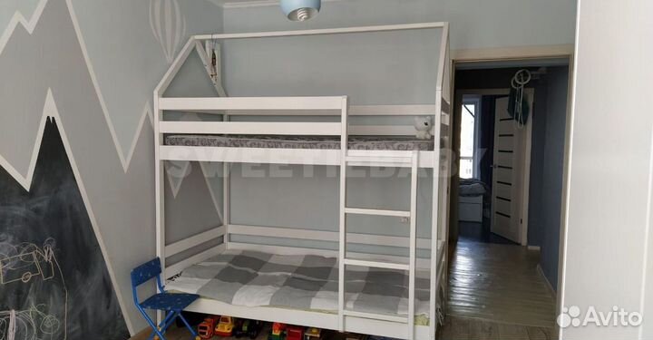 Детская кровать-домик двухъярусная