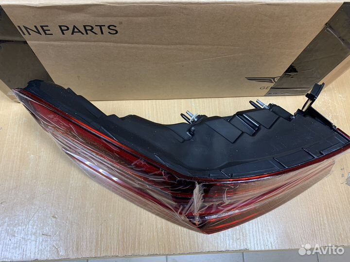 Фонарь наружный задний левый Genesis G80 II