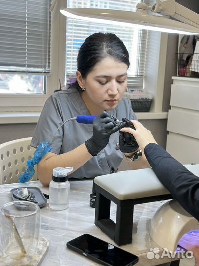 Маникюр с покрытием