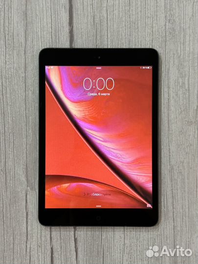 iPad mini 16 GB Wi-Fi Отличный + Стилус