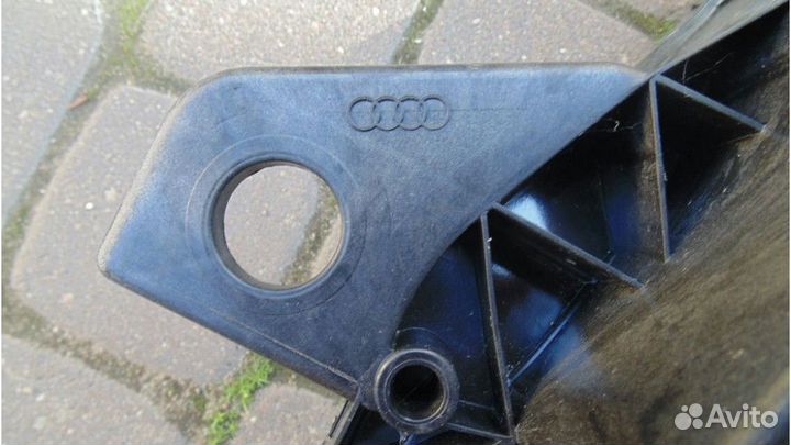 Audi Q7 2021 Панель передняя