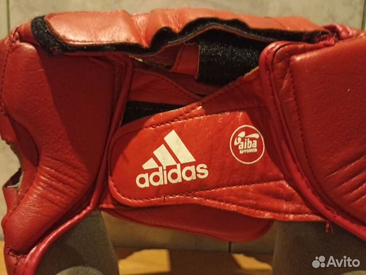 Боксерский шлем adidas aiba