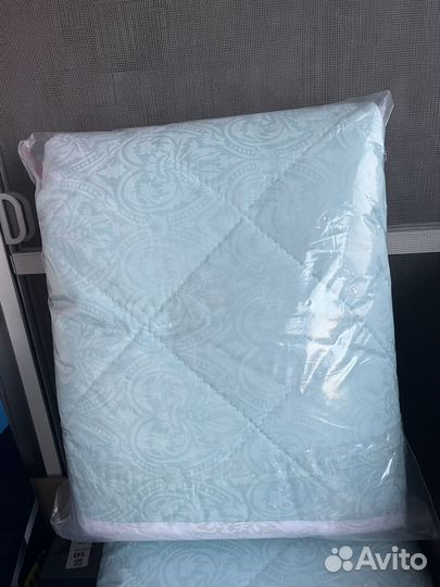 Защитный наматрасник 80 на 200 на резинке стеганый