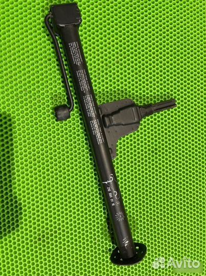 Домкрат Mercedes-Benz E W210