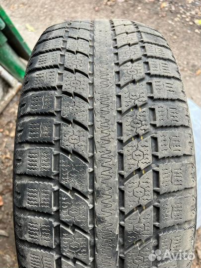 Toyo Observe GSi-5 215/55 R17