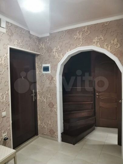 4-к. квартира, 100 м², 10/10 эт.