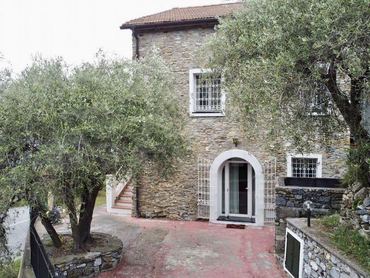 Дом 300 м² на участке 2500 м² (Италия)