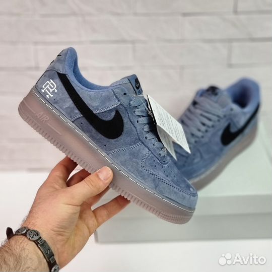 Кроссовки Nike