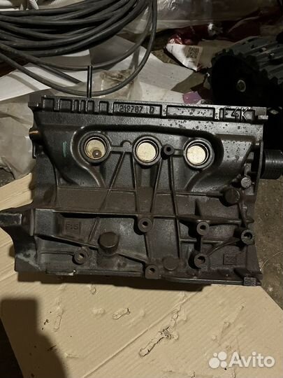 Блок двигателя