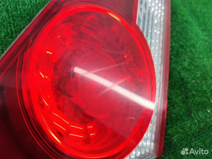 Фонарь задний внутренний левый Honda Civic 4D (FD