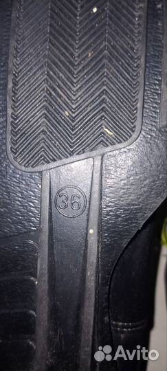 Лыжные ботинки