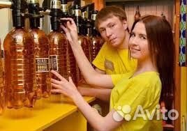 Продавец разливного пива