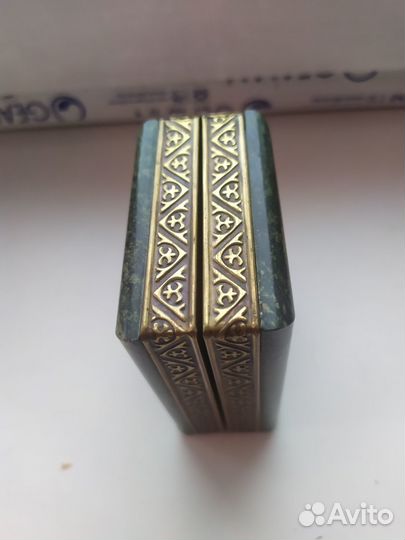 Малахитовая шкатулка