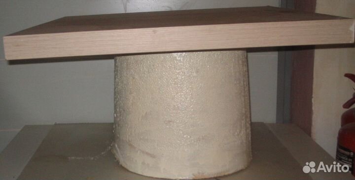 Подставка,столик для декоративных растений