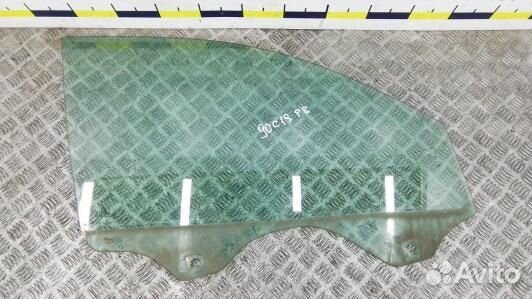 Стекло двери передней правой volkswagen touareg 7L