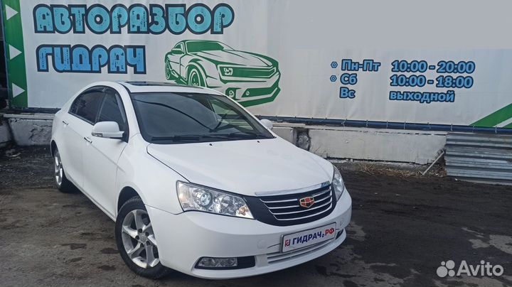 Лючок бензобака Geely Emgrand EC7 106200295102. С крышкой бензобака