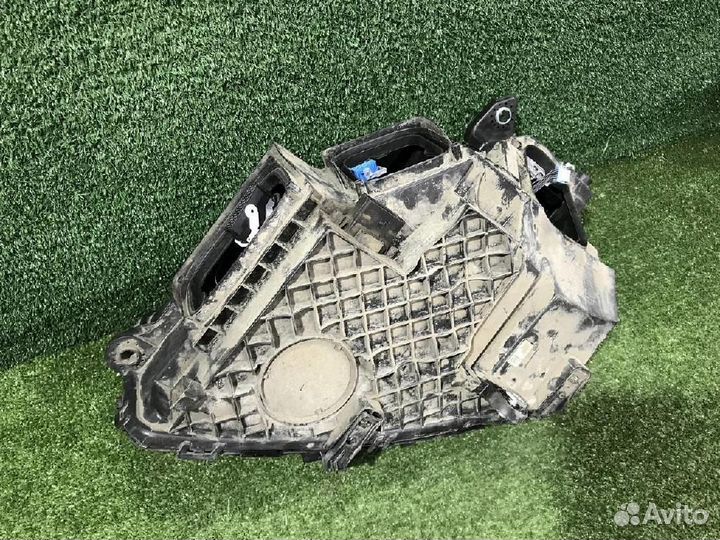 Фара правая Mercedes-Benz GLC