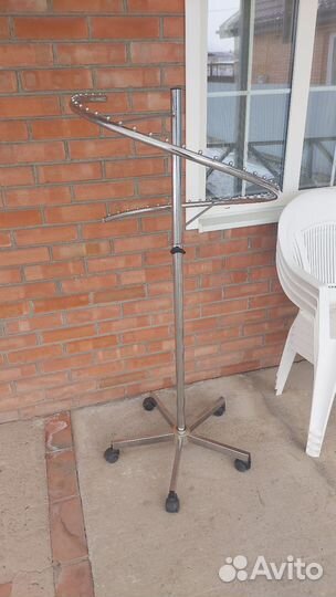 Вешалка для одежды напольная