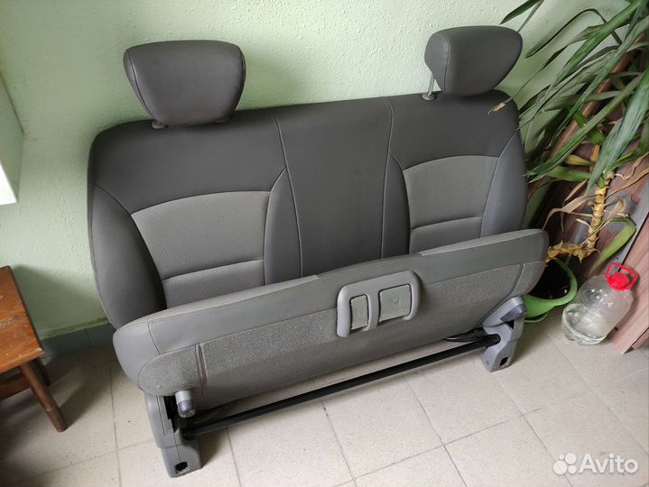 Диван Hyundai Grand Starex