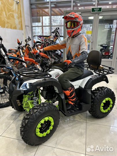 Квадрик Avantis хантер 200сс люкс