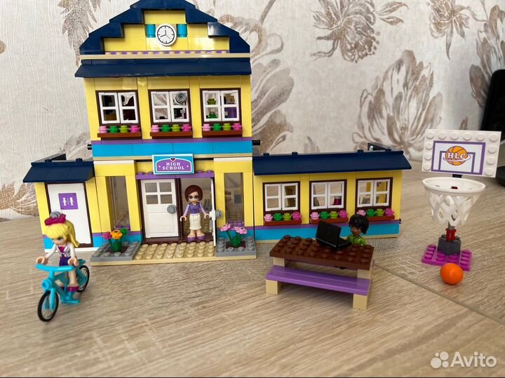 Lego Friends Школа