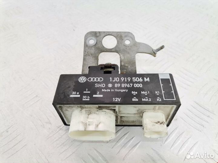 Блок реле seat Ibiza 3 2003 1J0919506M