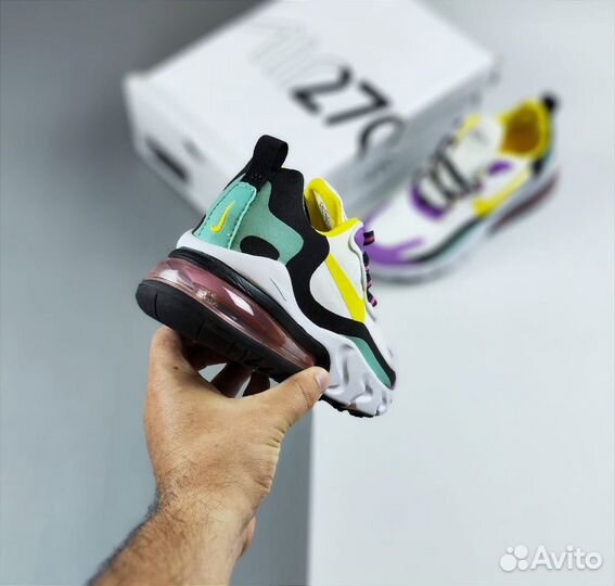 Женские Nike Air 270 React новые